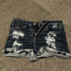 AMERICAN EAGLE SHORT SHORTS